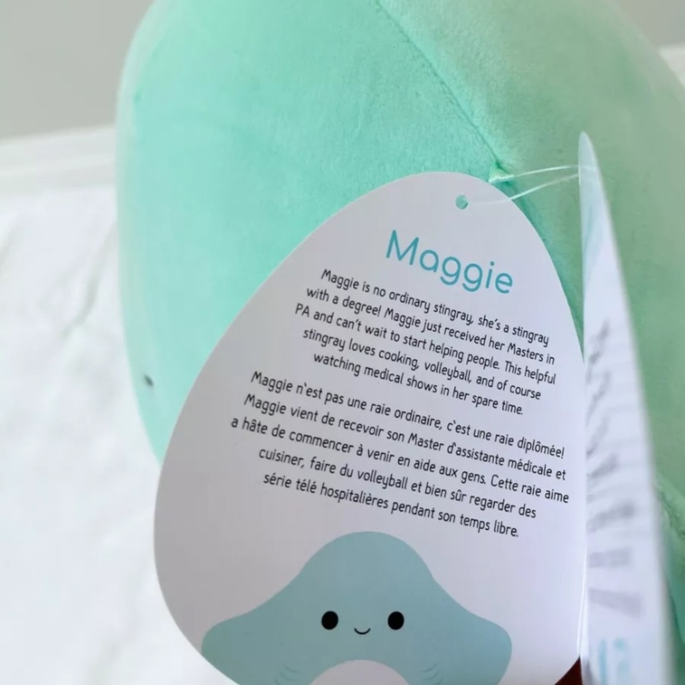 Squishmallow 12" Maggie Stingray Canadian exclusiv - Picture 3 of 4